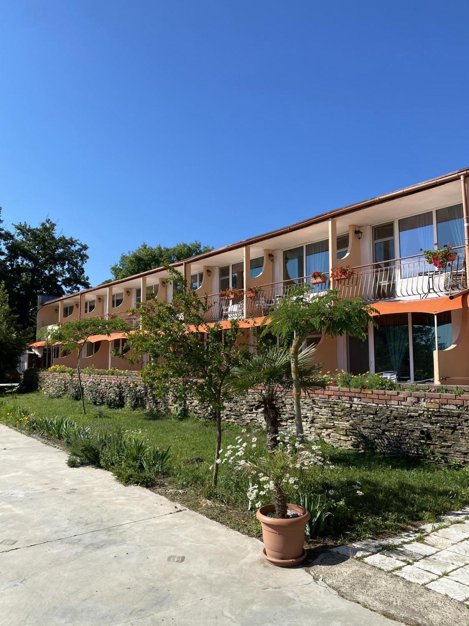 Hotel Surf Primorsko Exterior foto